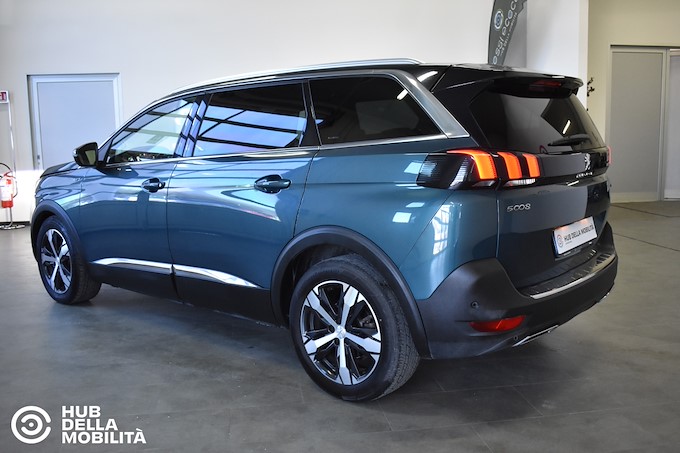 PEUGEOT 5008 BlueHDi 180 S&S EAT8 GT